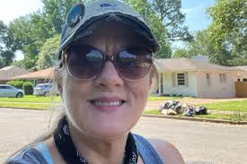 Fundraiser by Lisa Harris : Help Lynda Through Her Cancer Journey