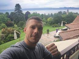 Jun 23, 2021 · oft zeigt er seinen vater nicht. Lukas Podolski Com On Twitter Back With Diemannschaft Poldi Lp10