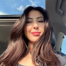 BLACKPINK has officially released Jump, rate it from 1 to 10.