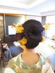 結婚式ヘアメイクla sumire 目黒雅叙園の花嫁 アンティークのお着物に新日本髪です 角隠しできりりと ヘアスタイリング ヘアメイク 髪型 女