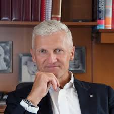 Established on 27 october 1954, singapore polytechnic is the first and oldest polytechnic in singapore. Taking The Long View On Values For Sustainable Business Andrea Illy Illycaffe Family Business Survey 2018 Pwc