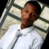 200+ perfiles de «:)) Petit:))»