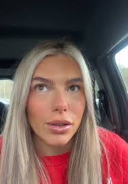 Jade Howell's Instagram, Twitter & Facebook