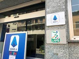 When the league was established it included 18 clubs, but since when it has decreased and expanded many times: La Serie A Si Prepara Ad Aprire Il Primo Ufficio Estero A New York Calcio E Finanza