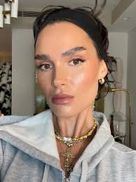 Kerrie Gentle Makeup and...