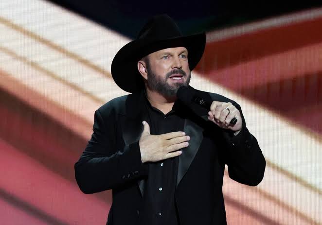 Garth Brooks reacts to Post Malone's 'Friends in Low Places' cover: 'That  is awesome' - ABC News