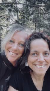 Lisa Mcglone's Instagram, Twitter & Facebook