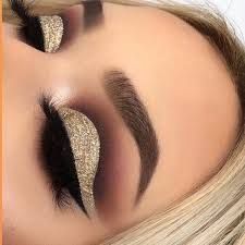 Glitery Smokey Eyes Will Be Trend Of 2019 Cleverstyling Birthday Makeup Looks Birthday Makeup Eye Makeup