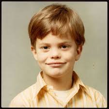 Who created dilbert comic?