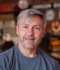 About Rob — Rob Wolfe, Picker