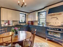 458 Scituate Ave Cranston Ri 02921 Zillow Antique Kitchen Scituate Primitive Decorating Country