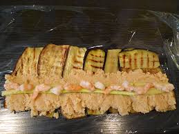 Couscous is one of morocco's staple foods. Couscous Sushi Bringt Nordafrika Und Japan Kulinarisch Zusammen