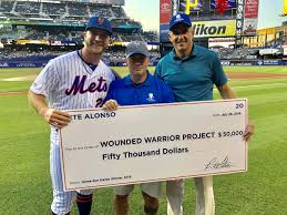 Pete alonso's defense of his home run derby title got off to a historic start. N Y Mets All Star Pete Alonso Donates 50 000 To Veterans Wwp
