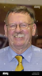 Alex Harkness's Instagram, Twitter & Facebook