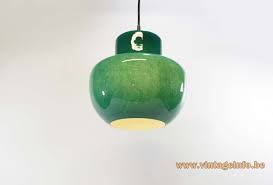 Bei hilfe können sie unseren kundenservice via telefon, mail oder chat erreichen. Green Glass Pendant Lamp Vintageinfo All About Vintage Lighting