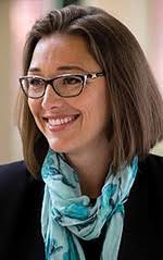 Holly Loomis's Instagram, Twitter & Facebook