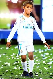 Novo jogador do real madrid ╔══╗╔═ ╚╗╔╩╣╬║ ─║║╬║╔╝#onlylove ─╚╩═╩ @doloresaveiro. Cristiano Ronaldo Jr Bio Age Single Nationality Body Measurement Career