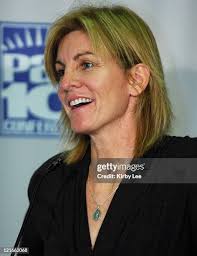 Joanne Boyle's Instagram, Twitter & Facebook