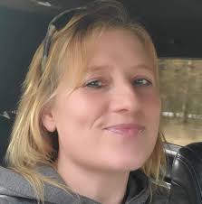 Empty toilet paper or paper towel rolls needed