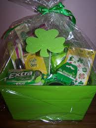 Birthday Gift Basket Ideas For Sister Holiday Green Nail Secret Pal Idea Pal Gift All Things Green Gift Basket To Celebrate St Patrick 39 Secret Pal Birthday Gifts For Sister Secret Pal Gifts