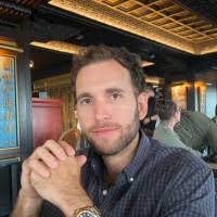 200+ perfiles de «Bours»