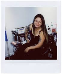 Meet the talented new york city tattoo artist without a single tattoo. Michelle And Naomi At Sacred Tattoo Nyc First Lomography