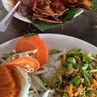 Food taste okay, abit spicy, reasonable price, clean, food sell in set. Restoran Udang Galah Teluk Intan 7 Tipps