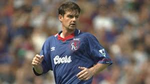 Steve clarke has overseen more than 100 matches as a manager. Photo Leaked Chelsea Home Shirt For 2018 19 Features Return Of Red Trim Rarely Seen Since 1990s 90min