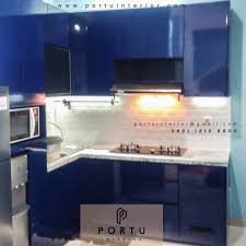 Banyaknya pilihan model dan gaya dapur atau kitchen untuk ukuran yang kecil membuat anda bingung untuk memilih? Lemari Dapur Warna Biru Portu Interior