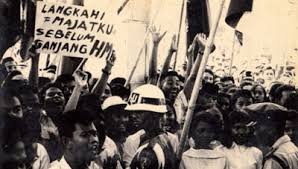 Saya ditanya oleh teman saya perihal status hadits dan cara penerapannya. Mu8qhtxtuuadwm