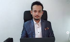 Mengisahkan hamid yang merupakan seorang maknyah yang telah insaf dan ingin kembali ke pangkal jalan. Malaysiakini Apa Jadi Pada Demi Tuhan Aku Bersaksi Tanya Penerbit