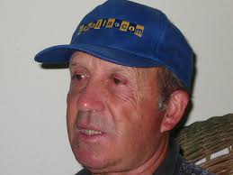 Timoteo griguol se hizo estatua. Canalla Com Sur Twitter Hoy Cumple Anos El Entranable Carlos Timoteo Griguol Formador De Inferiores Campeon Con La 1ra Maestro Sin Tiempo Http T Co Qesc7puobc