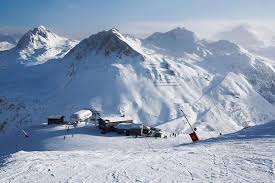 300 km of slopes, an exceptional snow cover, amazing scenery. Val D Isere Skiing Holidays Ski Holiday Val D Isere France Iglu Ski