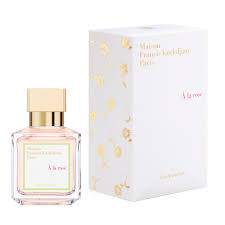 Thought as a fragrance wardrobe in which every item contributes to creating a certain look or style, our perfume collection reveals olfactory nuances that can be played with to express the. Amazon Com A La Rose By Maison Francis Kurkdjian Eau De Parfum Spray 2 4 Oz Women Beauty