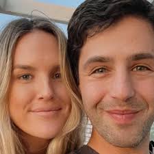 Learned Everything From…': Reba McEntire On Her Comeback In Sitcom With  Happy's Place