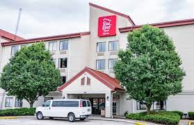 Red Roof Inn Suites Indianapolis Airport 62 7 8 Updated 2021 Prices Hotel Reviews In Tripadvisor
