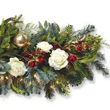 Holiday Tidings Indoor Cordless 6 Ft Garland Frontgate Christmas Wreaths With Lights Outdoor Christmas Decorations Holiday Garlands