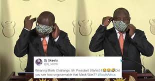 South african president, cyril ramaphosa, wishing the springboks luck before the sf. Twitter Sparks With Hilarious Meme Fest Over South African President Ramaphosa S Mask Goof Up