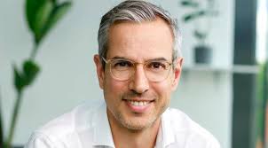 Jobportal intensiviert Partnerschaft mit Pflegedienstleister