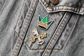 Logo Enamel Pin Mockup Psd Mockups Freebies Mr Mockup Make Your Logo Enamel Pins Mockup