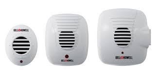 The manufacturer states that this product is safe to use around pets (dog/cat) but they don't state if it is safe to use in a room that has birds no exterminator will say they work, its there bread n butter but you can ck in the internet for more answers or go to a pest control center to be sure. Bell Howell Ultrasonic Pest Repeller Review Repeller Ultrasonic Pests