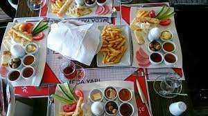 Saklı bahçe restorant hakkında daha fazla bilgiyi www.saklibahcerestaurant.com sitesinde bulabilirsiniz. Sakli Bahce Acik Bufe Kahvaltimiz Devam Ediyor Pazar Gunu Bursa Restaurants