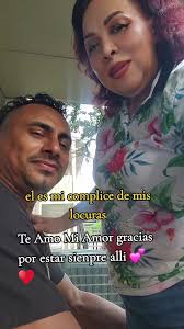 Mi Novio Apoyándome En Mis Locuras