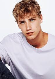 Hey there ;)yeah it's me the description of this video i don't have much useful to say so i just say this thanks for watching and love you ❤. Frederik Westen Blonde Hair Boy Men Blonde Hair Blonde Guys