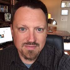 Tom Mullins (@tamullins13)