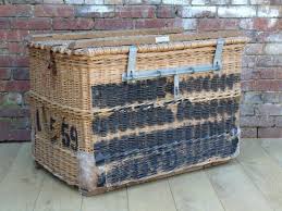 Closed mon, may 11, 2020 8:05pm cdt. Vintage 1940s English Wicker Laundry Basket By C Sage Son Interior Boutiques Antiques For Sale And Mid Century Modern Furniture French Furniture Antique Lighting Retro Furniture And Danish Furniture