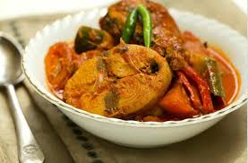 1 ekor ikan tongkol (direbus bersama asam keping, gula melaka. Gulai Ikan Tongkol Nasi Dagang Terengganu