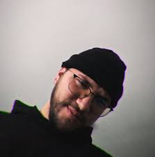 Es maquiavélico meditar a solas... 🌹