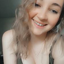 Is anyone in Vienna now? I travel tomorrow and have no clue what to take  with me? What's the weather like currently?