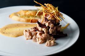 Idee Recette Pour Celebrer La Saint Valentin Un Tartare De Boeuf Accompagner De Pommes De Terre Mamzells Une Recette De Tastevino